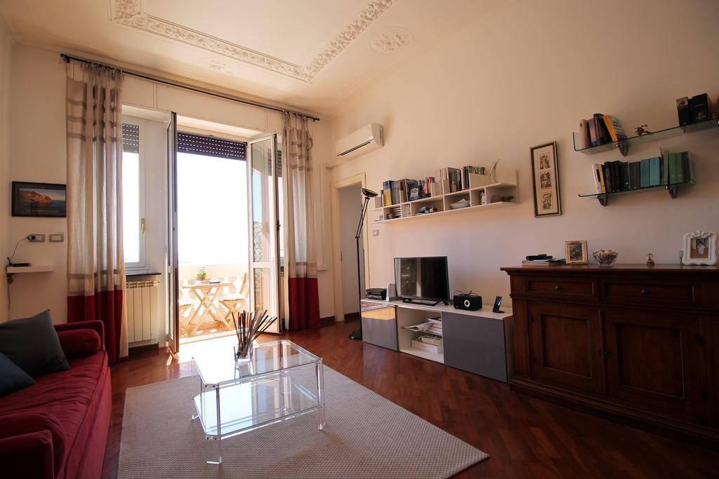 Al Molo Di Vernazzola Apartment